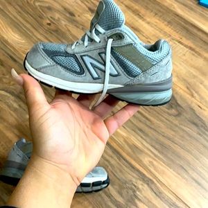 Kids New Balance 990v5